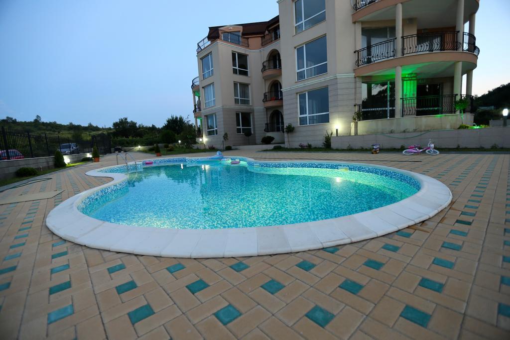 South Beach Apartments Obzor Luaran gambar